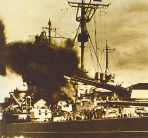 Schlachtschiff Tirpitz beschießt Spitzbergen
